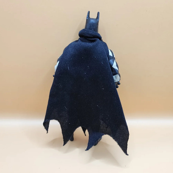 1990 Batman Returns Air Attack Batman with Camoflage Artillery Gear Kenner - Picture 3 of 4